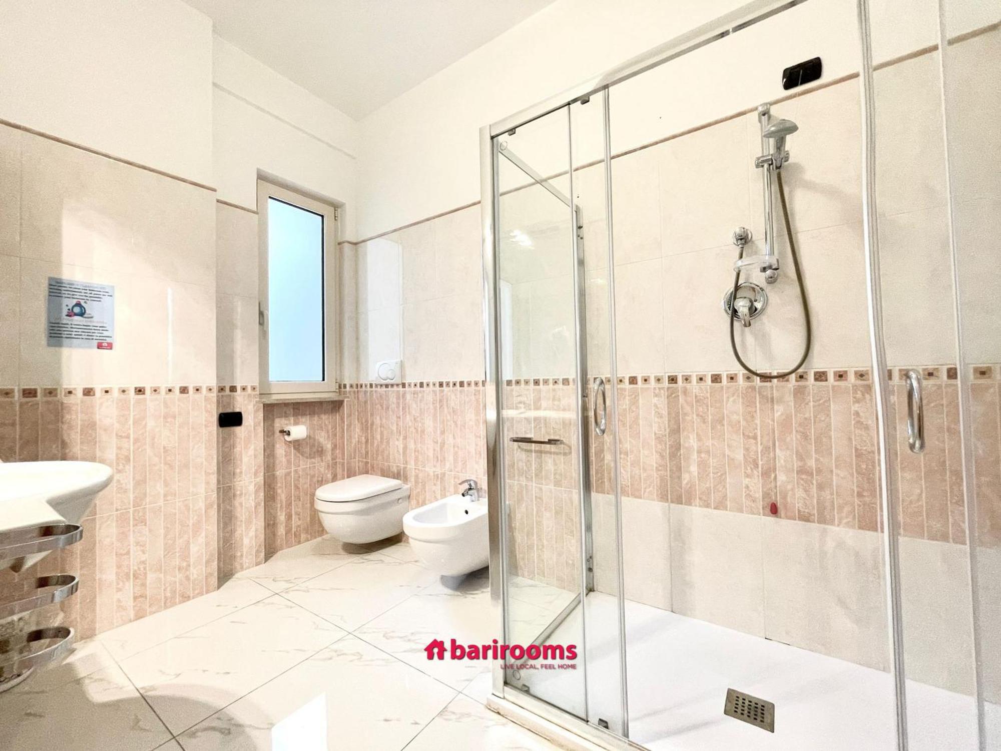 Barirooms Piccinni Luaran gambar
